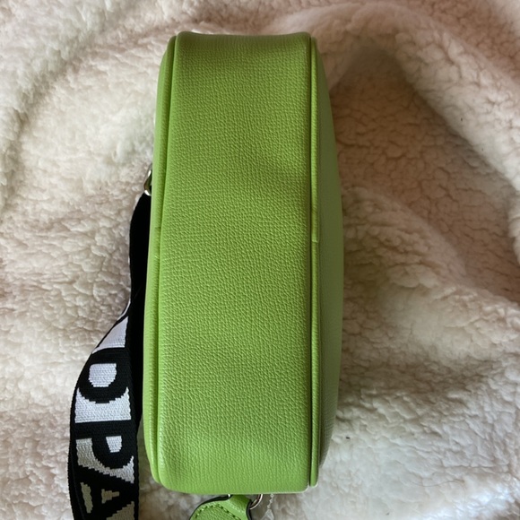 NWT Karl Lagerfeld Crossbody/Camera Bag - Picture 11 of 15